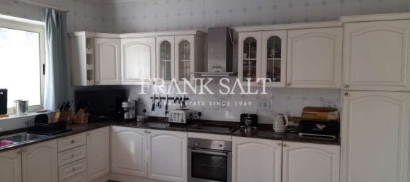 3 Schlafzimmer Villa in Swieqi, Malta, Nr. 3127 5