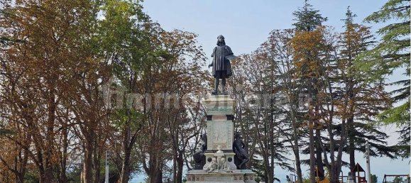 3غرفة عقار تجاري في Urbino, Italy رقم 84853 15