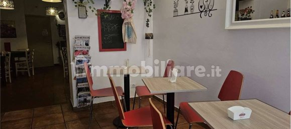 3غرفة عقار تجاري في Urbino, Italy رقم 84853 14