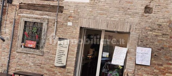 3غرفة عقار تجاري في Urbino, Italy رقم 84853 5