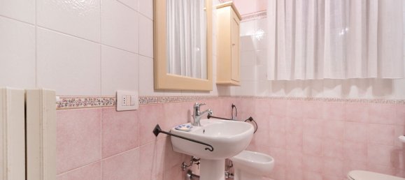 2 Schlafzimmer Wohnung in Cassinetta di Lugagnano, Italy, Nr. 186381 10