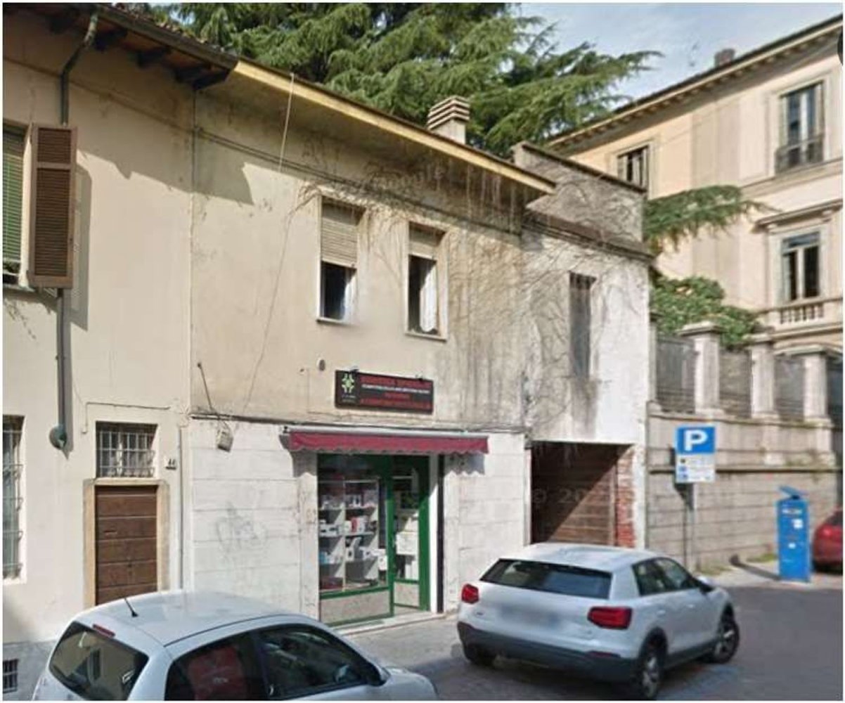 Apartamento de 2 habitaciónes en Vigevano, Italy No. 206762