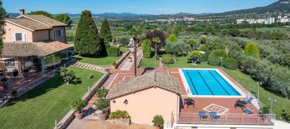 18-Zimmer Villa in Terni, Italy, Nr. 128020 2