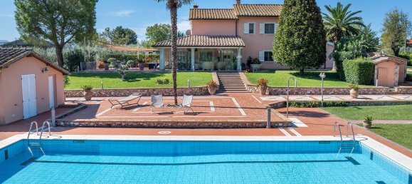 18-Zimmer Villa in Terni, Italy, Nr. 128020 3