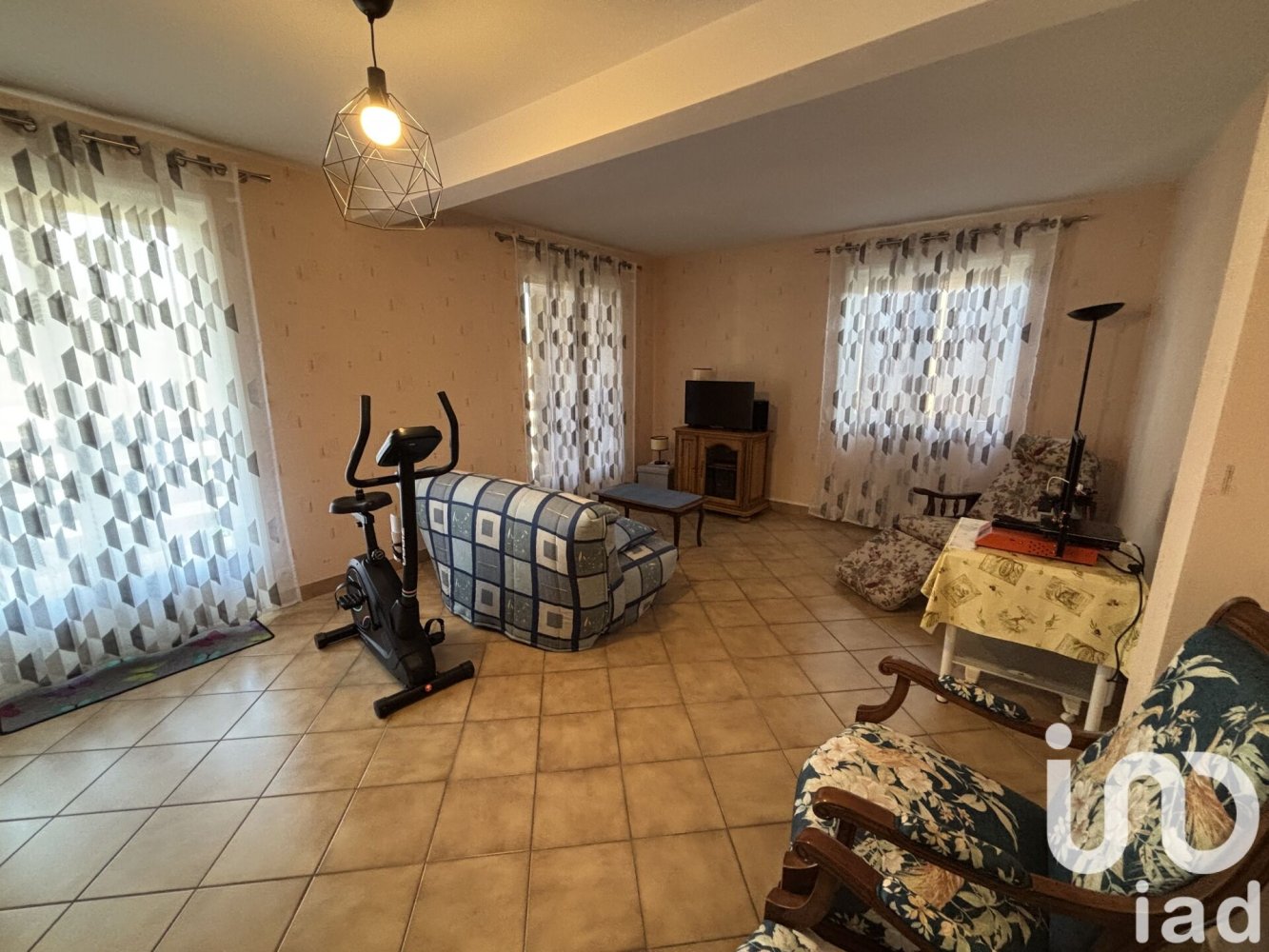 Apartamento de 3 dormitorios en Retournac, France No. 316429