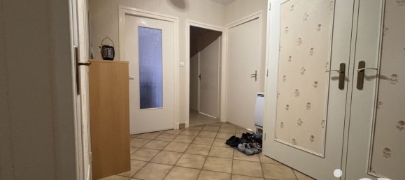 Apartamento de 3 dormitorios en Retournac, France No. 316429 5