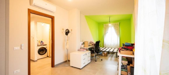 5-salle Appartement à Seriate, Italy No. 175682 30