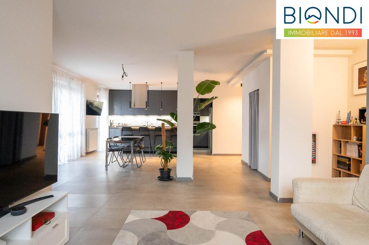 5-salle Appartement à Seriate, Italy No. 175682