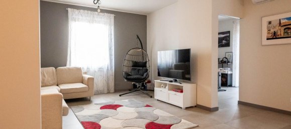 5-salle Appartement à Seriate, Italy No. 175682 8