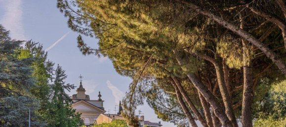 5 rooms Apartment in Verona, Italy No. 36123 6