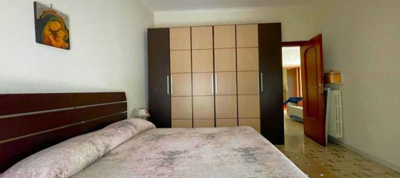 Casa de 9 divisões em Giugliano in Campania, Italy N.º 27060 71