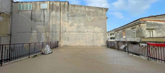 Casa de 9 divisões em Giugliano in Campania, Italy N.º 27060 66