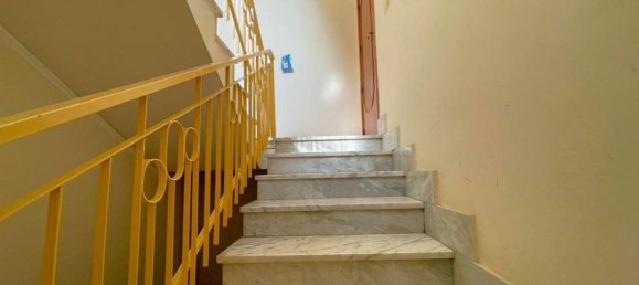 Casa de 9 divisões em Giugliano in Campania, Italy N.º 27060 129