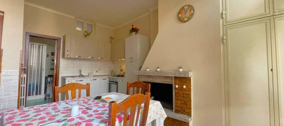 Casa de 9 divisões em Giugliano in Campania, Italy N.º 27060 50