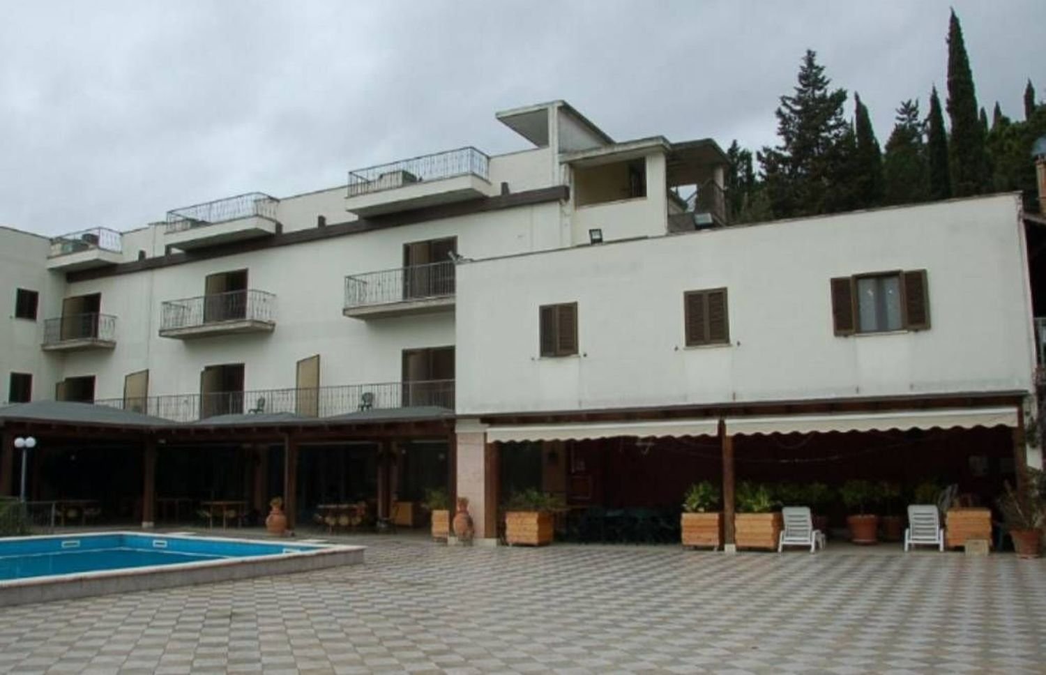 Gewerbliche Immobilie in Corciano, Italy 1588m², Nr. 373417