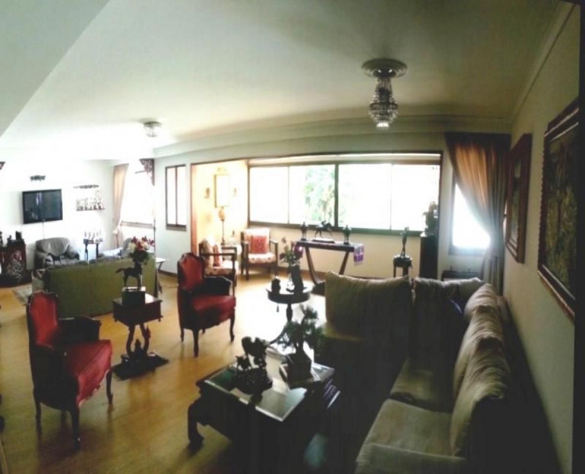 4 bedrooms House in Antioquia, Colombia No. 8723