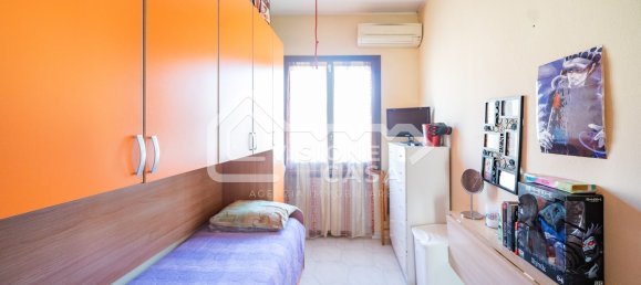 4 rooms House in Reggio Emilia, Italy No. 87569 40