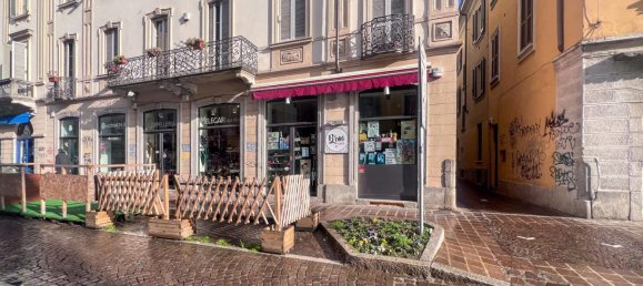 2 rooms Commercial property in Monza, Italy No. 340974 14