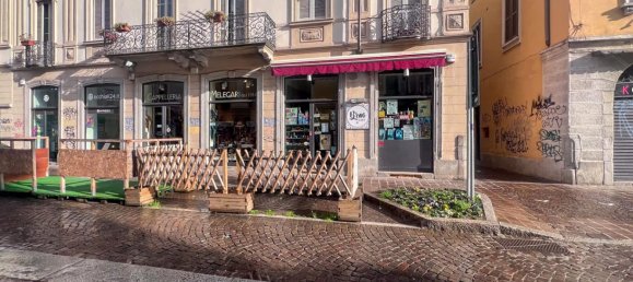 2 rooms Commercial property in Monza, Italy No. 340974 15