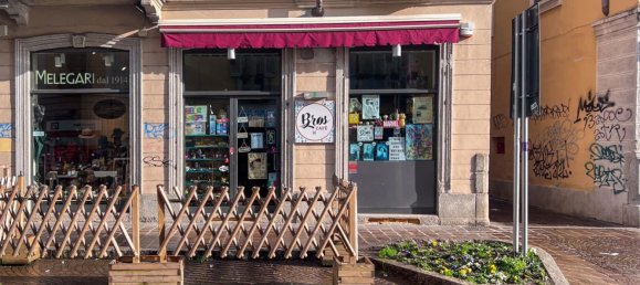 2 rooms Commercial property in Monza, Italy No. 340974 16