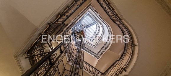 7 bedrooms Apartment in Rome, Italy No. 58716 19