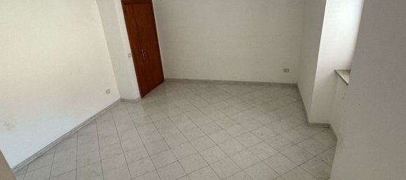 4 rooms House in Baronissi, Italy No. 26428 8