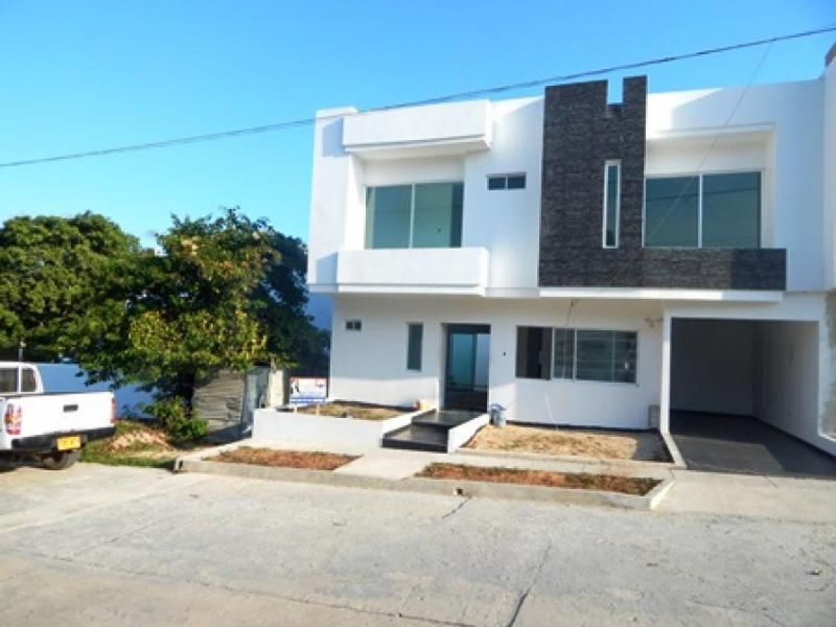 Casa T3 em Atlantico, Colombia N.º 4874