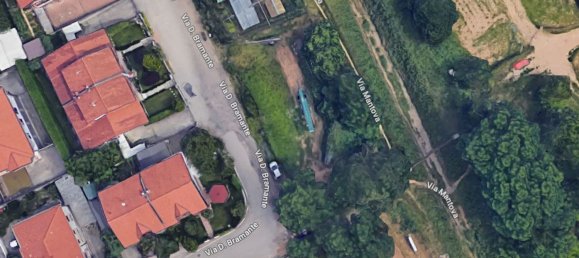 1000m² Land in Cassano Magnago, Italy No. 158695 6