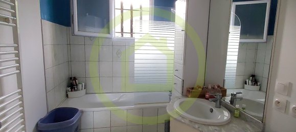 Casa de 3 dormitorios en Lagny, France No. 237280 10