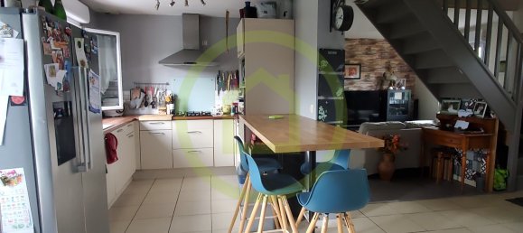 Casa de 3 dormitorios en Lagny, France No. 237280 4