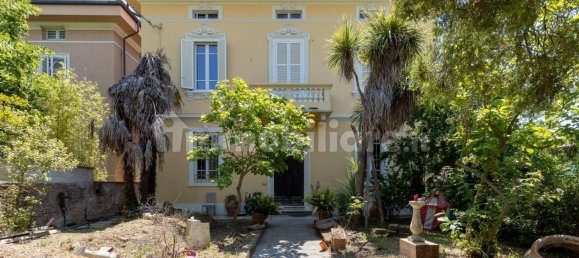 4 Schlafzimmer Villa in Lucca, Italy, Nr. 147048 2