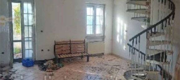 Квартира с 5 комнатами в Монтенеродомо, Италия № 180663 2