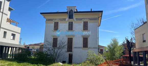 6 bedrooms House in Carpi, Italy No. 61243 15