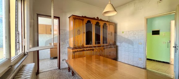 Apartamento de 4 divisões em Castelfranco di Sotto, Italy N.º 261087 9