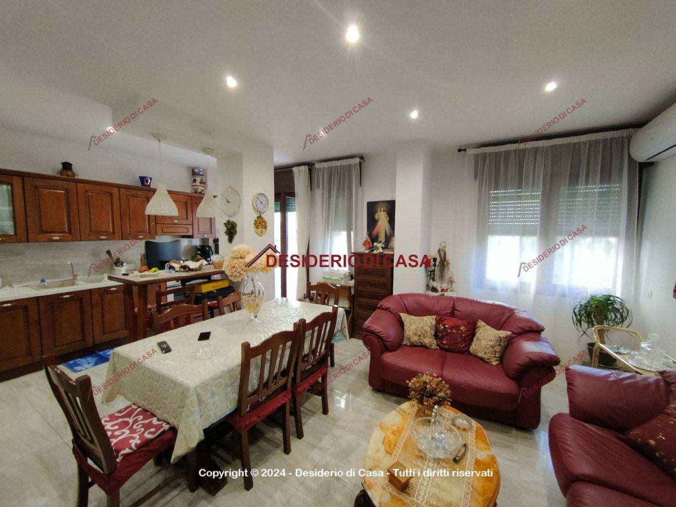 2 bedrooms Apartment in Palermo, Italy No. 103535
