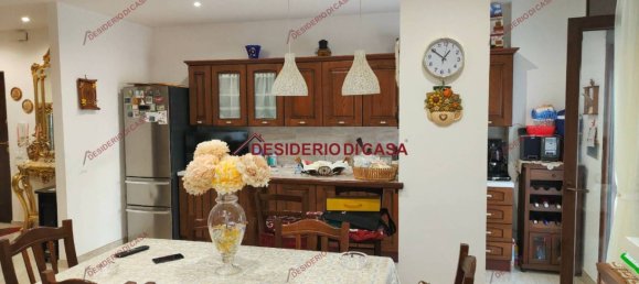 2 bedrooms Apartment in Palermo, Italy No. 103535 2