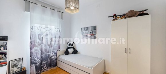 2 Schlafzimmer Wohnung in Salò, Italy, Nr. 303041 15