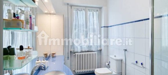 2 Schlafzimmer Wohnung in Salò, Italy, Nr. 303041 13
