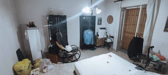 5 bedrooms Apartment in San Sebastiano al Vesuvio, Italy No. 327733 3