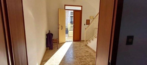 Villa de 5 habitaciónes en Castrignano del Capo, Italy No. 7033 32