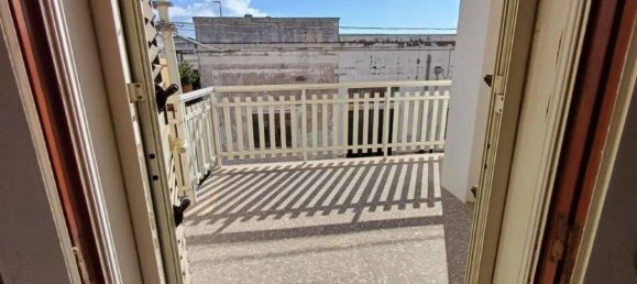 Villa de 5 habitaciónes en Castrignano del Capo, Italy No. 7033 21