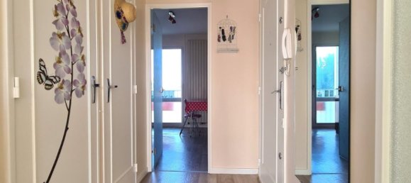 2 bedrooms Apartment in La Rochelle, France No. 102988 2