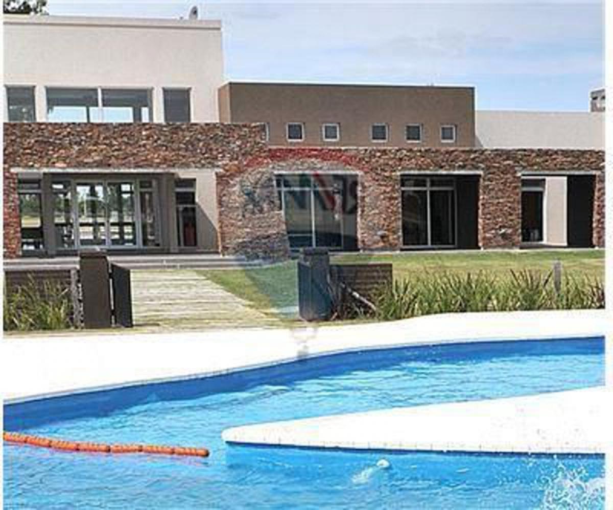 Terreno en Brandsen, Argentina No. 37868