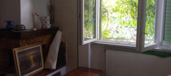 8 rooms House in Carrara, Italy No. 86860 9