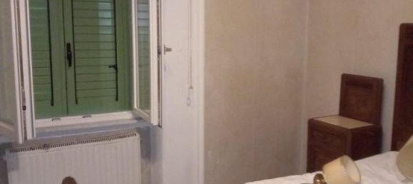 8 rooms House in Carrara, Italy No. 86860 13