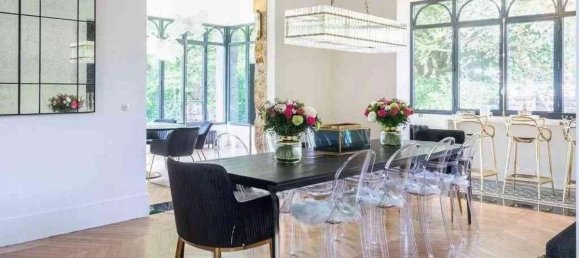 6 bedrooms Villa in Garches, France No. 299097 4