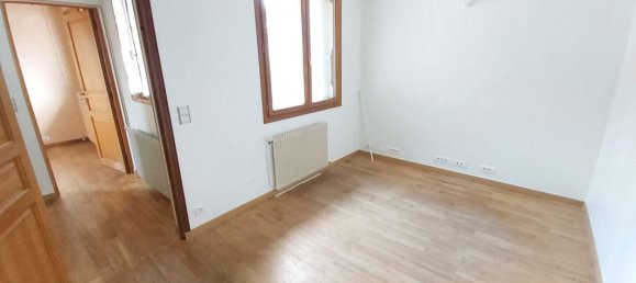 8 bedrooms House in Le Raincy, France No. 350094 11