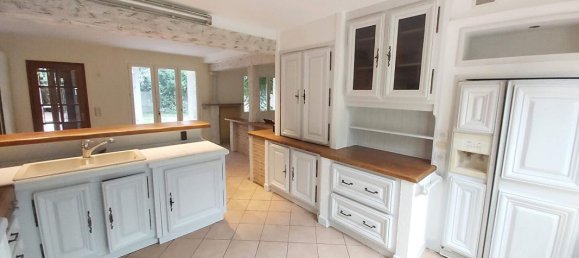 8 bedrooms House in Le Raincy, France No. 350094 2