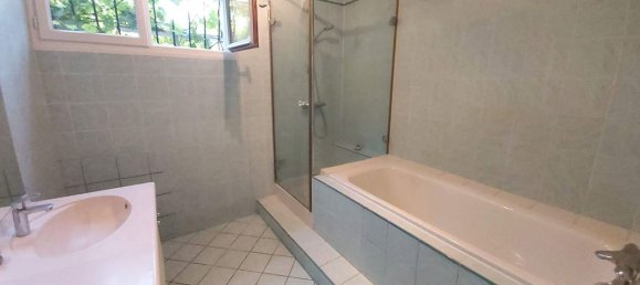 8 bedrooms House in Le Raincy, France No. 350094 8