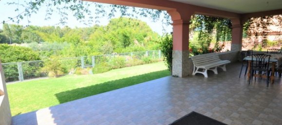 4 bedrooms House in Casares, Spain No. 38728 13